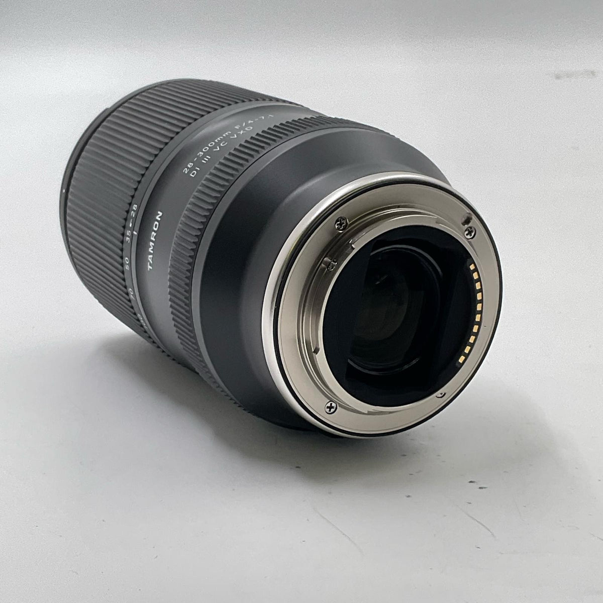 【全額返金保証】【最速発送】TAMRON 28-300mm F/4-7.1 Di III VC VXD (Model A074) 美品 動作確認済