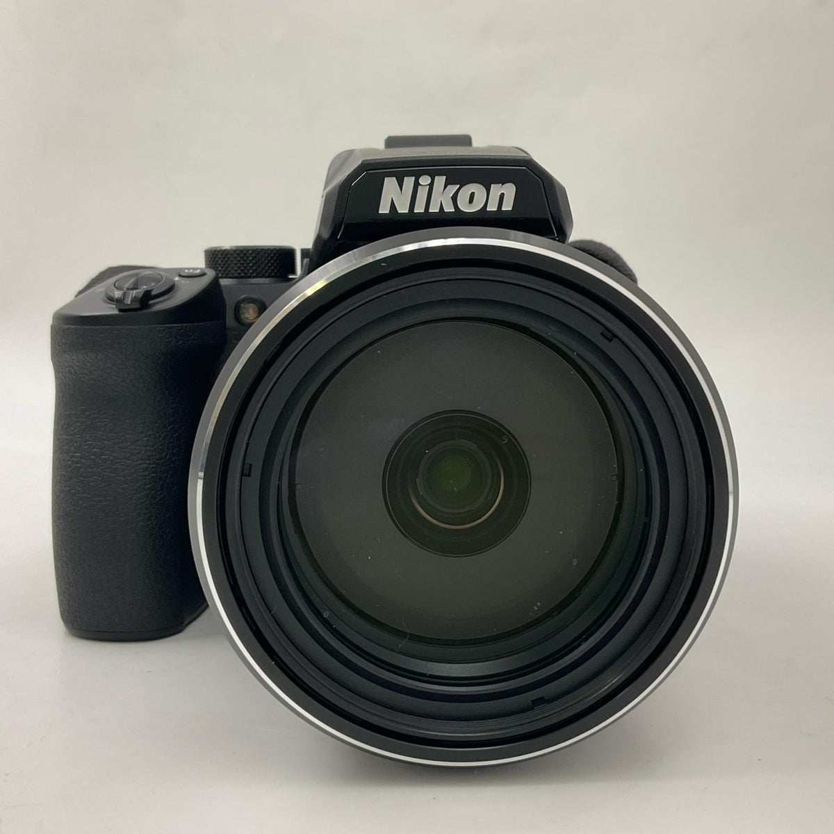 【全額返金保証】【最速発送】Nikon コンパクトデジタルカメラ COOLPIX P950 ブラック 美品 動作確認済