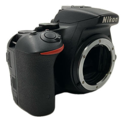 【最速発送】Nikon デジタル一眼 D5500 ボディ ブラック【難有】