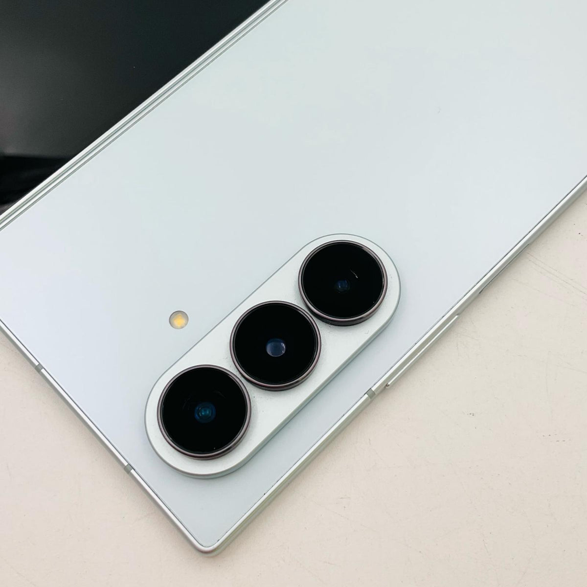 【全額返金保証】【最速発送】SAMSUNG Galaxy Z FOLD7 256GB ミント SIMフリー SM-F966Q 白ロム 美品 動作確認済