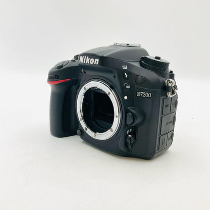 【全額返金保証】【最速発送】Nikon デジタル一眼 D7200 ボディ ブラック 美品 動作確認済