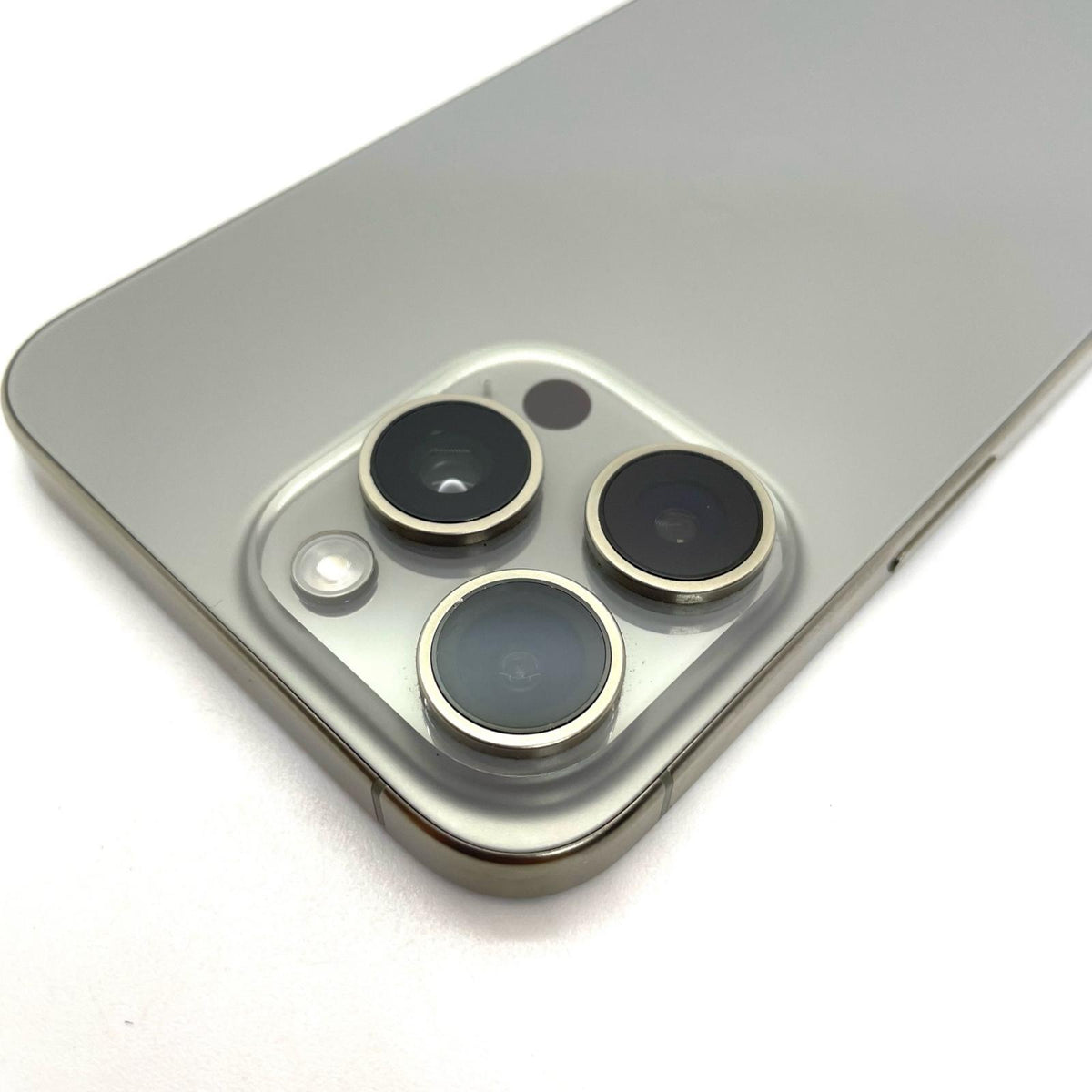 【最速発送】Apple iPhone iPhone 15 Pro Max 256GB ナチュラルチタニウム SIMフリー【難有】 87%