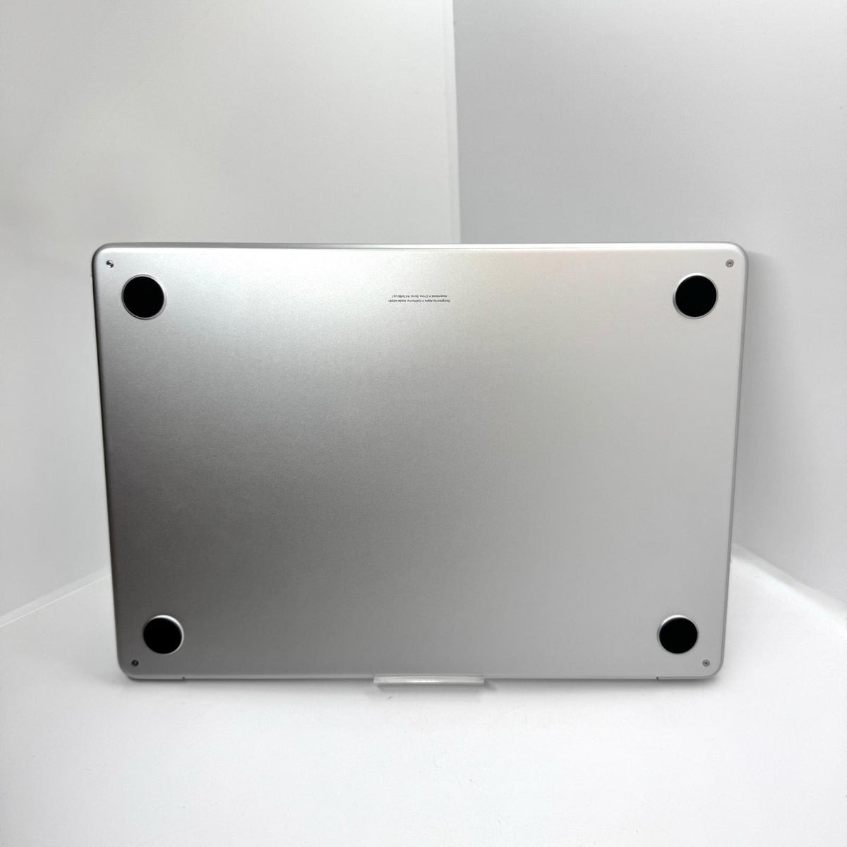 【全額返金保証】【最速発送】Apple MacBook Air 13.6インチ 2022 Apple M2 8GB 256GB シルバー 90% 美品 動作確認済