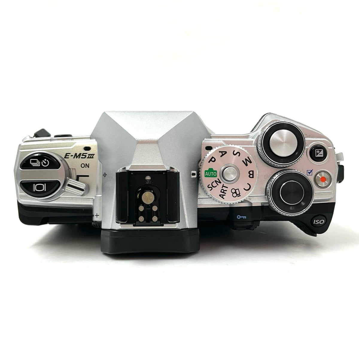 【全額返金保証】【最速発送】OLYMPUS デジタル一眼 OM-D E-M5 Mark III ボディ シルバー 美品 動作確認済