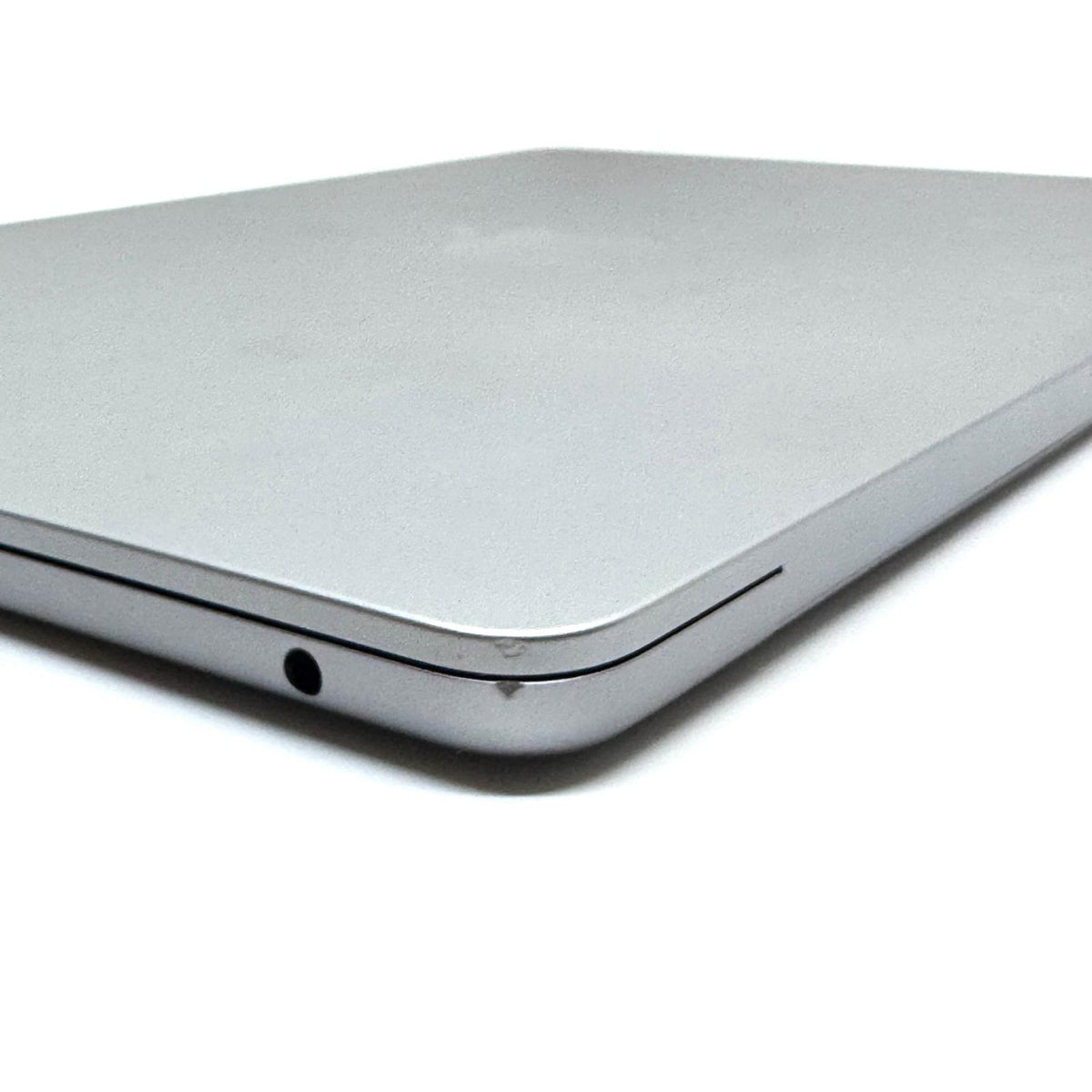 【全額返金保証】【最速発送】Apple MacBook Air 13.6インチ 2022 Apple M2 8GB 256GB スペースグレイ 93% 動作確認済