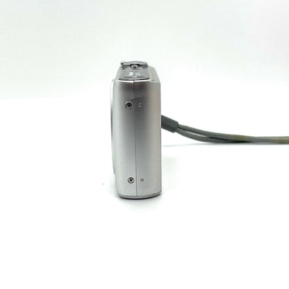 【全額返金保証】【最速発送】Panasonic コンパクトデジタルカメラ LUMIX DMC-FX70 プレシャスシルバー 動作確認済