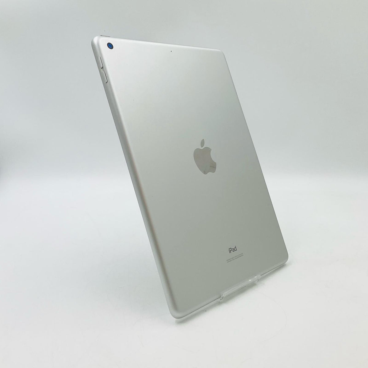 【全額返金保証】【最速発送】Apple iPad iPad 10.2インチ 第7世代 32GB シルバー Wi-Fi 動作確認済