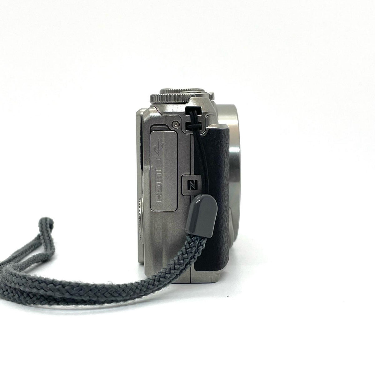 【全額返金保証】【最速発送】Nikon コンパクトデジタルカメラ COOLPIX A900 [シルバー] 美品 動作確認済