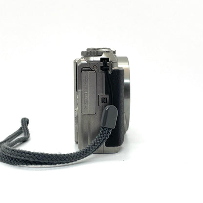【全額返金保証】【最速発送】Nikon コンパクトデジタルカメラ COOLPIX A900 [シルバー] 美品 動作確認済