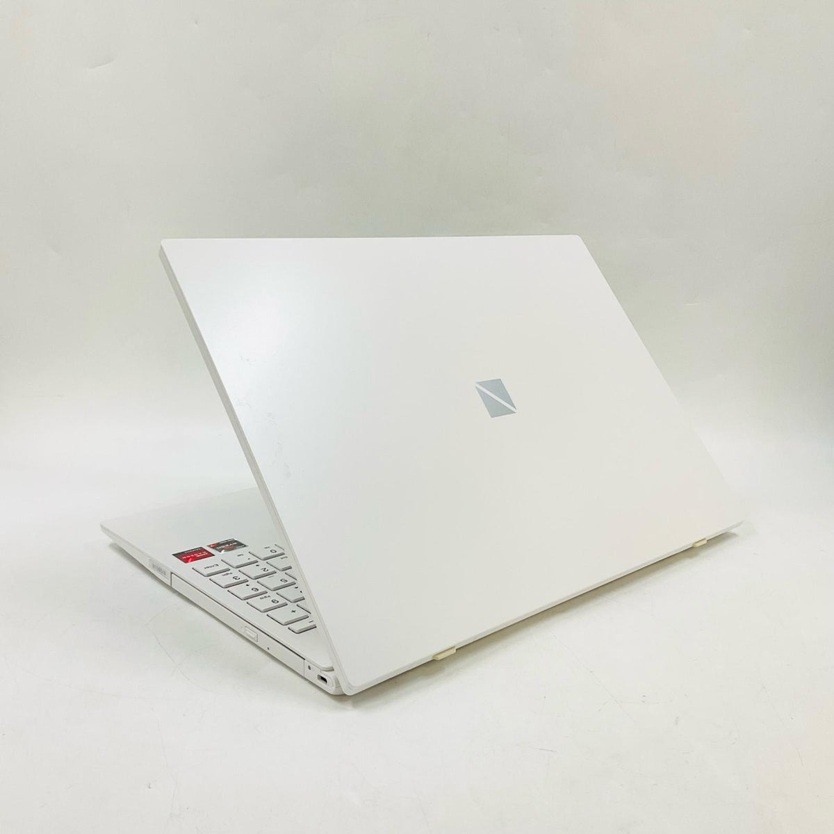 【最速発送】NEC LAVIE N15 N1565/AAW PC-N1565AAW AMD Ryzen 7 4700U 8GB M.2 SSD 256GB【難有】
