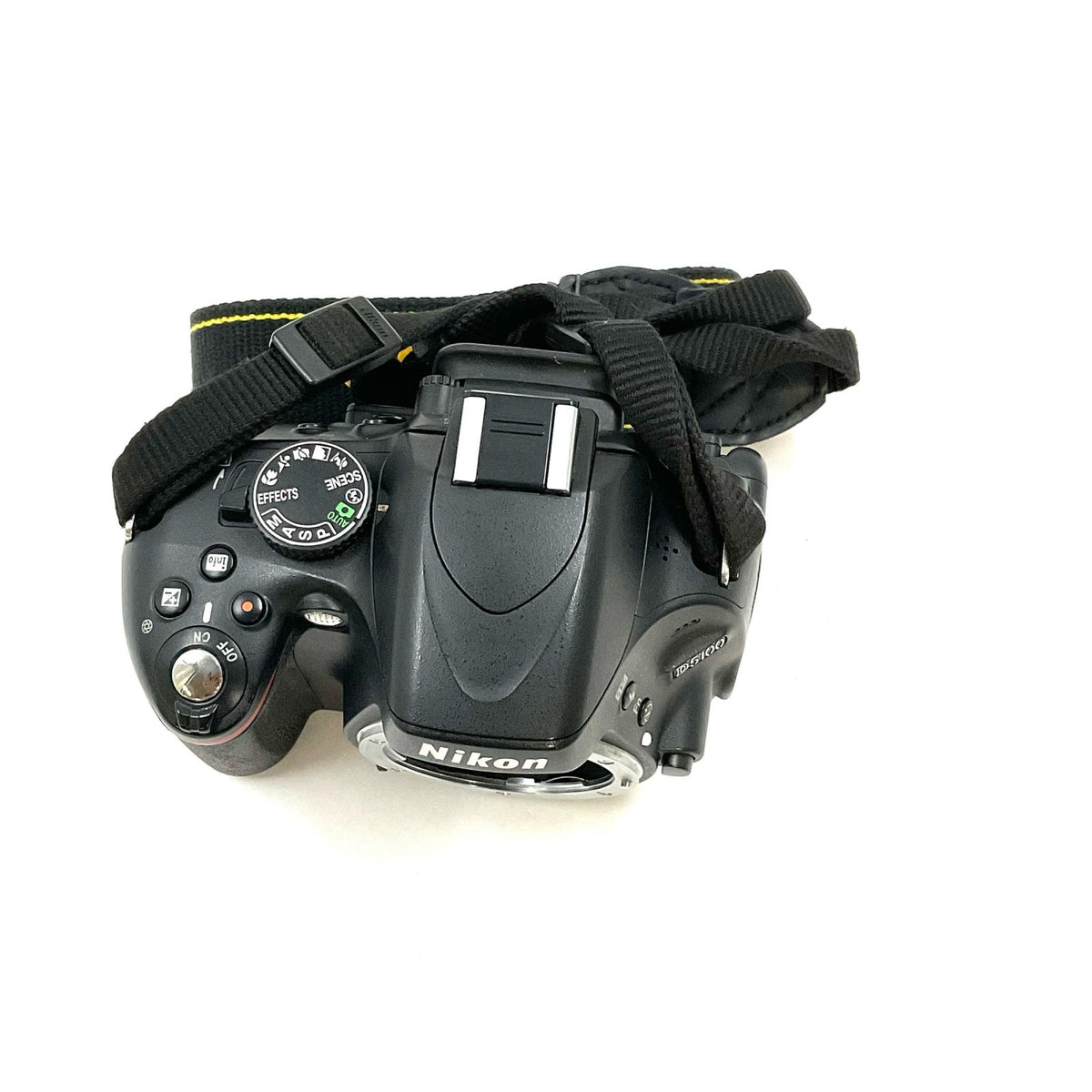【最速発送】Nikon デジタル一眼 D5100 ボディ ブラック【難有】