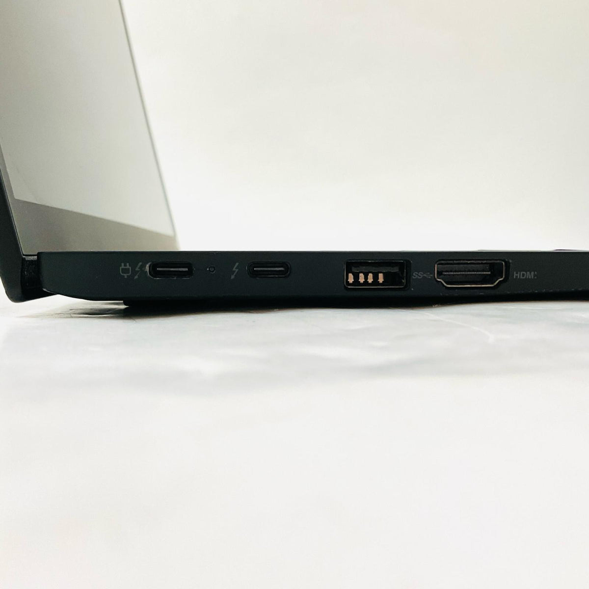 【全額返金保証】【最速発送】Lenovo ThinkPad X1 Carbon Gen 10 21CCS0W100 i5-1235U 1.3GHz 8GB SSD 256GB 動作確認済