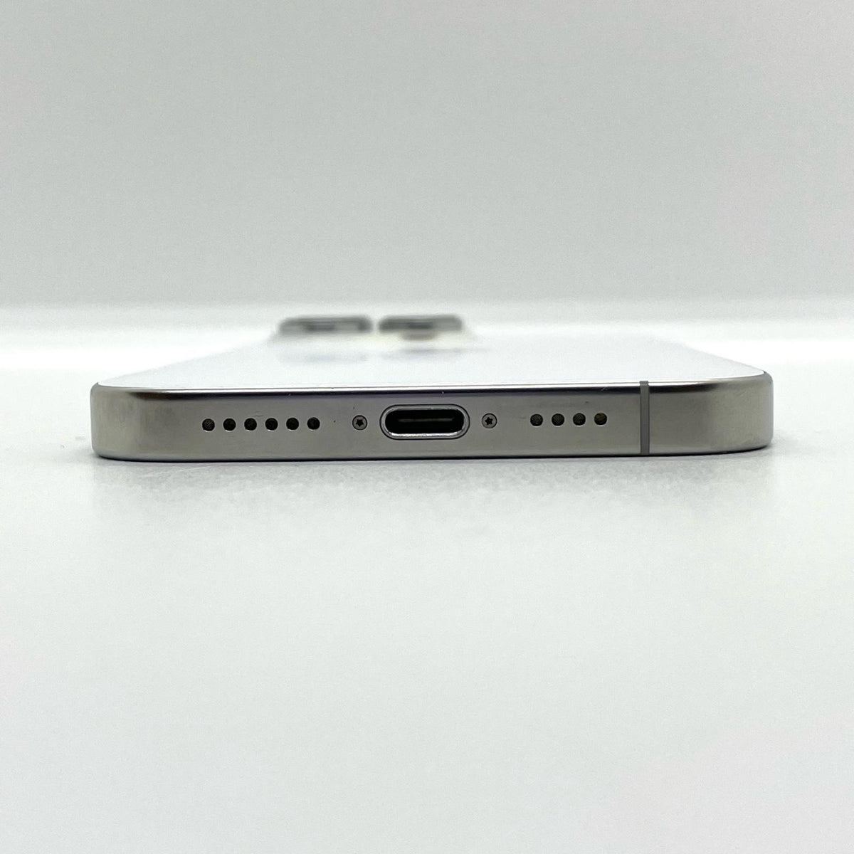 【全額返金保証】【最速発送】Apple iPhone iPhone 16 Pro Max 1TB ホワイト SIMフリー 美品 動作確認済 89%