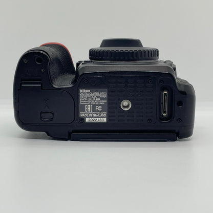 【全額返金保証】【最速発送】Nikon デジタル一眼 D750 ボディ ブラック 美品 動作確認済